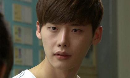 Xây nhà cho người yêu cũ xong, hành động của cô ta lúc thanh toán tiền khiến tôi thấy mình thật may mắn khi không lấy làm vợ