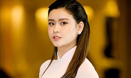 Chán gợi cảm, Trương Quỳnh Anh bất ngờ dịu dàng với áo dài 'kín cổng cao tường'