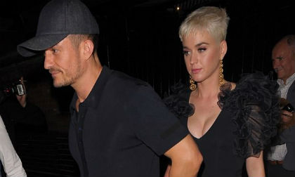 Katy Perry lên đồ gợi cảm, công khai đến ủng hộ Orlando Bloom sau khi xác nhận chuyện tái hợp
