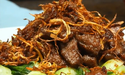 Trổ tài vào bếp với món thịt bò xào gừng ngon ngất ngây