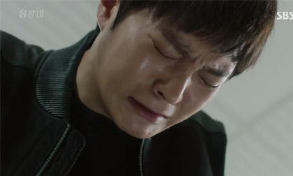 Biết tính mạng của tôi đang trong cơn nguy hiểm, nhân tình không chở tôi đến bệnh viện mà lại bắt taxi gửi trả tôi cho vợ