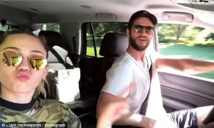 Bị đồn chia tay, đây là phản ứng của Miley Cyrus và Liam Hemsworth
