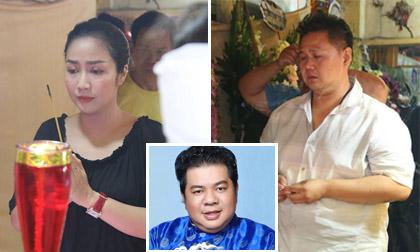 Nghệ sĩ Việt nghẹn ngào đến viếng đám tang nhiếp ảnh sân khấu Minh Hoàng