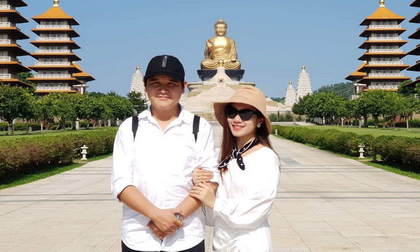 Vợ chồng đạo diễn Võ Thanh Hòa đi du lịch Đài Loan sau 2 phim điện ảnh đạt doanh thu triệu đô