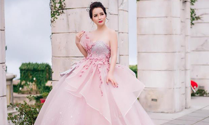 Mai Thu Huyền hóa công chúa lung linh giữa trời mây Đà Nẵng