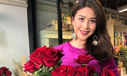 Gia đình Á hậu tử nạn do rơi máy bay làm lễ tưởng niệm tại chùa