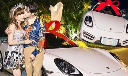 Mỹ nam 'Full House' Thái Lan mua siêu xe gần 5 tỷ tặng mẹ nhân dịp sinh nhật