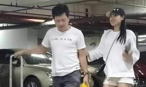 Chỉ cưới nhau hơn một tháng, Nhã Phương đã phát tướng quá nhiều bảo sao không rộ nghi án bầu bí