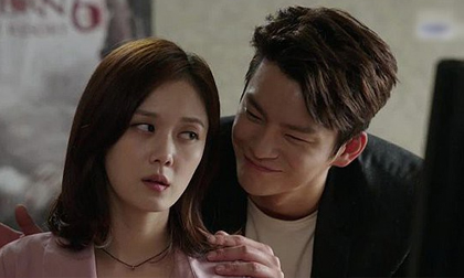 Chồng xin vợ chấp nhận con riêng của mình với bồ, vợ mỉm cười, bình tĩnh nắm tay chồng rồi...