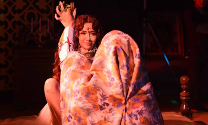 Bích Phương trong 'Chị ngả em nâng' duy trì  tình chị em bằng vũ khí ngọt ngào 