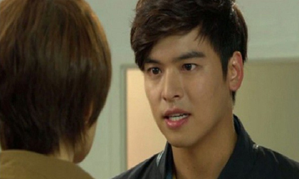 Chồng nhất quyết bỏ vợ cưới bồ vì 'tình yêu đích thực', thế nhưng chưa được nửa năm đã “khóc không ra nước mắt”