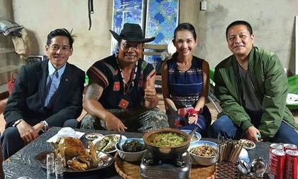 Về Việt Nam trong thời gian ngắn, Kim Hiền đã kịp cùng chồng đi du lịch Đà Lạt