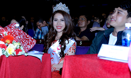 Diễn viên Hoa Hậu Hoàng Ny - Giám khảo - Đại sứ Gương mặt sân khấu điện ảnh 2018