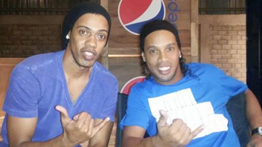 Bị thần tượng lừa ngoạn mục, người hâm mộ chỉ biết câm nín thở than