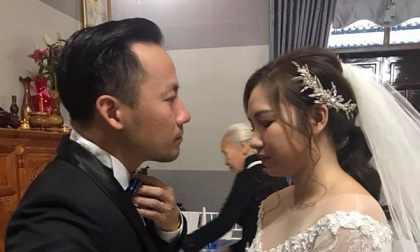 Phương Thanh chia sẻ ảnh đón dâu của Đinh Tiến Đạt, cô dâu trẻ lộ vòng hai 'bất thường'