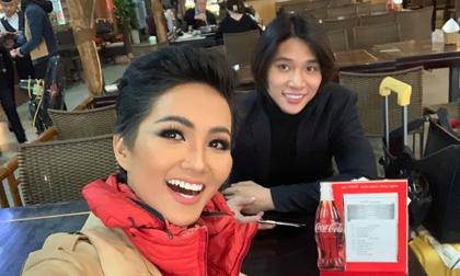 Chân dung trợ lí điển trai như tài tử điện ảnh của Hoa hậu H'Hen Niê