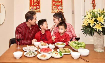 Bộ ảnh đón Tết của gia đình Đăng Khôi: Nhìn thôi cũng đã thấy ấm áp rồi!