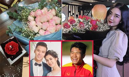 Quế Ngọc Hải, Hà Đức Chinh làm điều đặc biệt cho người phụ nữ của mình trong ngày Việt Nam vào tứ kết Asian Cup