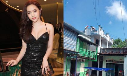 Vừa tậu nhà tiền tỷ, 'hot girl thị phi' Thúy Vi bất ngờ xây lại chỗ ở lụp xụp cho ba ở quê để tránh… miệng đời