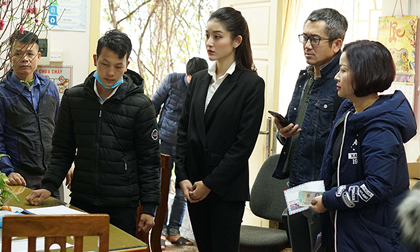 Á hậu Huyền My bị dị ứng nặng, phải tiêm thuốc để cầm cự tạm thời