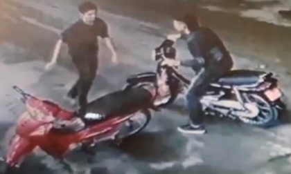 Nhận dạng nghi phạm sát hại tài xế taxi ở Mỹ Đình: Khá trẻ, người gầy, nói giọng miền Trung