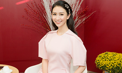 Á hậu Hà Thu: 'Tôi thích áp lực của người nổi tiếng'