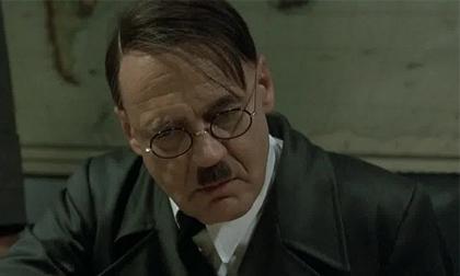 Diễn viên huyền thoại thủ vai Hitler kinh điển qua đời ở tuổi 77