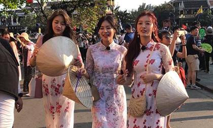 Mỹ nhân nhóm AOA xứ Hàn mặc áo dài ghi hình ở Hội An