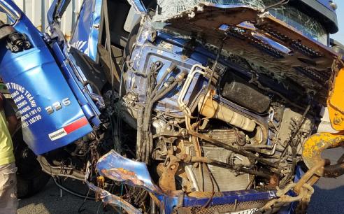 Tài xế tử vong thương tâm khi giúp xe gặp nạn trên cao tốc