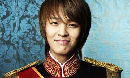 Ép bạn gái cũ phá thai, sao phim 'Hoàng cung' bị khởi kiện