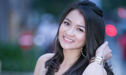 Không chỉ giàu có, Thủy Top còn có người ông là thứ trưởng tài giỏi