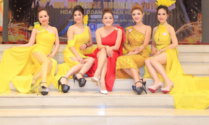 NTK Oanh Phan thả ý tưởng chiều chuộng nhan sắc trong 'Sắc màu phương Đông'