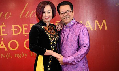 Vợ cũ vừa mới ly hôn của NSND Trần Nhượng: 'Chúng tôi như hai người bạn, thỉnh thoảng gia đình vẫn đi ăn'