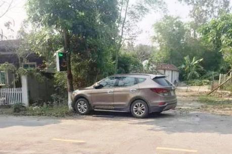 Thấy vợ bước xuống ô tô cùng người đàn ông, chồng xông đến đâm tử vong Giám đốc doanh nghiệp