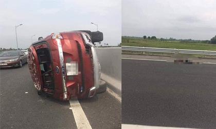 Tông vào dải phân cách cứng trên cao tốc, tài xế văng khỏi xe Ford tử vong tại chỗ