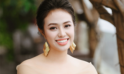 Quán quân Sao Mai 2019 - Lương Hải Yến xuất hiện rạng rỡ hậu đăng quang