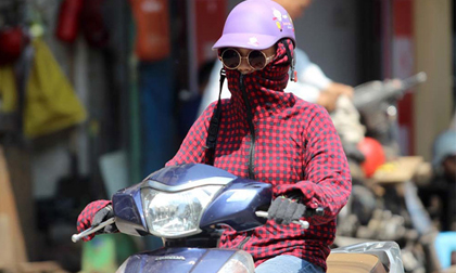 Dự báo thời tiết 19/4: Hà Nội nắng gắt, ngoài trời 39 độ C