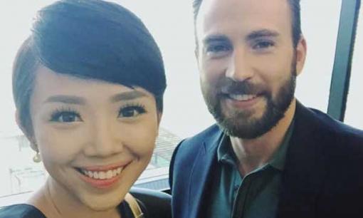 Tóc Tiên đăng ảnh chụp cùng 'Captain American' Chris Evans khiến dân tình nhốn nháo