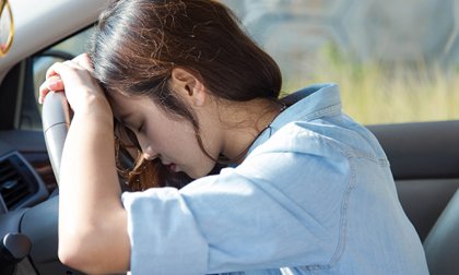 Vừa nghe tin chồng có bồ, tôi òa khóc gọi cho mẹ chồng thì bà bảo: “Yên tâm, mẹ xử xong rồi!”