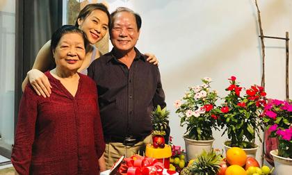 Ca sĩ Mỹ Tâm tổ chức sinh nhật ấm cúng cho ba