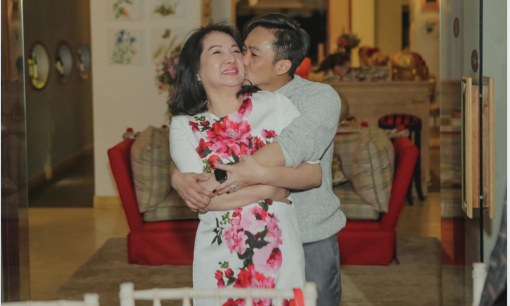 Kiệm lời là thế, không ngờ Cường Đô La lại làm điều hiếm hoi này cho mẹ ruột