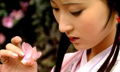 Lâm Đại Ngọc chôn hoa - hình ảnh đẹp nhất trong phim 'Hồng Lâu Mộng'