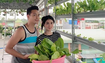 Vườn rau sạch mướt mắt trên sân thượng của vợ chồng Thanh Duy - Kha Ly