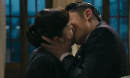 Cảnh hôn mạnh mẽ khiến Hoắc Kiến Hoa - Dương Mịch mắc ói; Lâm Tâm Như có lẽ cũng nổi máu ghen 