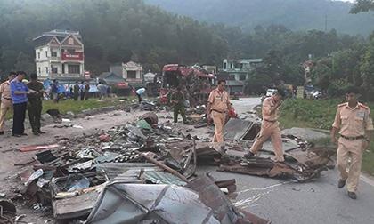 Phó Thủ tướng chỉ đạo khẩn vụ xe tải tông xe khách giường nằm ở Hoà Bình, 41 người thương vong