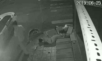 Tài xế bỏ mặc cô gái bất động trong đêm ở TP.HCM: Ám ảnh cuộc gọi 'lạ' lúc 3h30 sáng