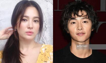 Song Joong Ki lợi dụng lúc Song Hye Kyo ở Thái Lan đề xuất ly hôn, cộng đồng mạng thúc giục tòa phân chia khối tài sản càng nhanh càng tốt