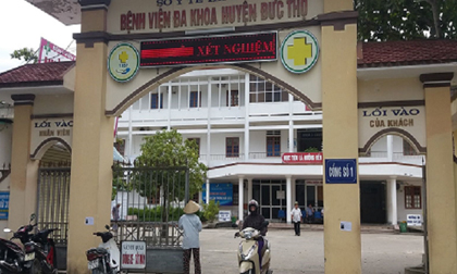 Vụ trẻ sơ sinh tử vong với vết đứt trên cổ: Đình chỉ thêm bác sĩ đỡ đẻ chính