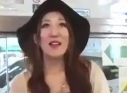 Yêu nhau gần 1 năm mới phát hiện là chị em song sinh, chàng trai quẫn trí tự tử