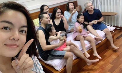 Muốn biết 'Về nhà đi con' hot cỡ nào, hãy nhìn cảnh 3 thế hệ nhà Phạm Quỳnh Anh quây quần mỗi tối